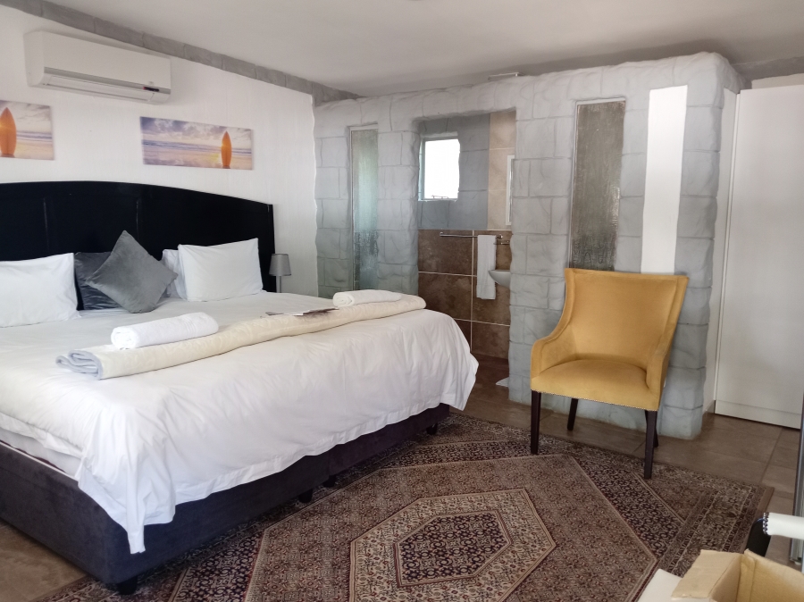 11 Bedroom Property for Sale in De Wildt North West